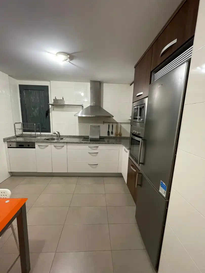 Küche von Wohnung zum Verkauf in Reus mit Klimaanlage, Heizung und Terrasse