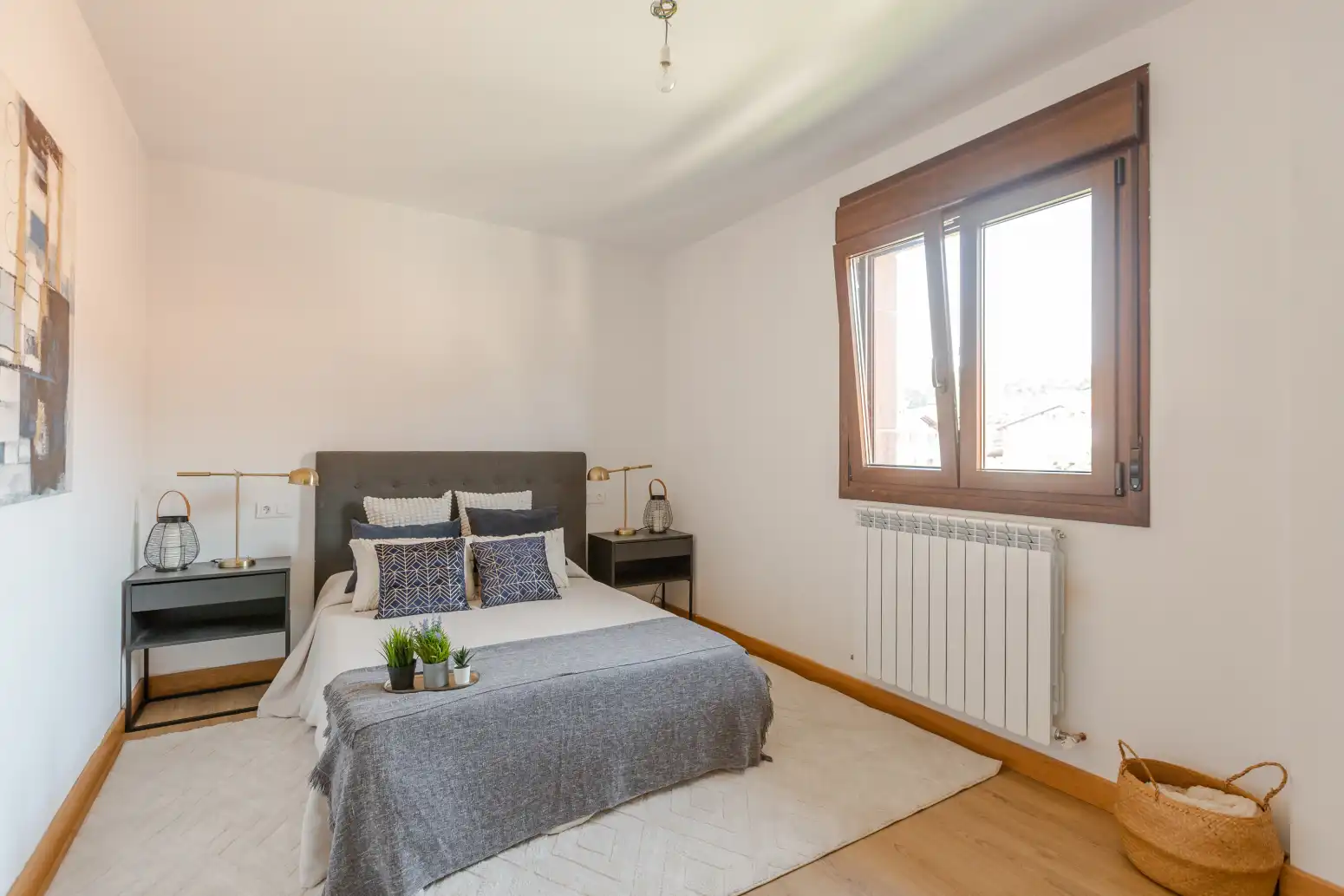 Dormitori de Casa o xalet en venda en Baztan amb Calefacció, Jardí privat i Parquet