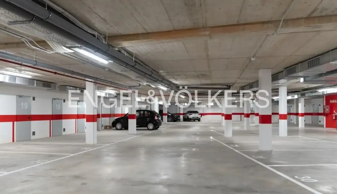 Parking de Ático en venta en Vilanova i la Geltrú con Aire acondicionado, Calefacción y Terraza