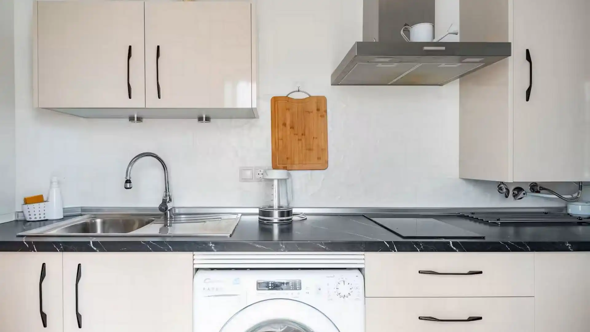 Kitchen of Apartments for rent in  Cádiz Capital  with Air Conditioner, Heating and Private garden