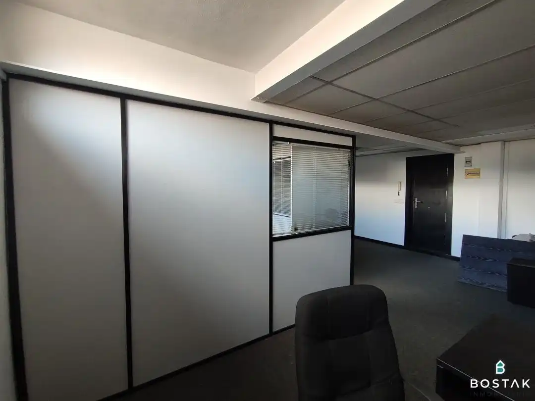 Büro mit Aufzug zur Miete in Ibáñez de Bilbao Kalea, imagen 9