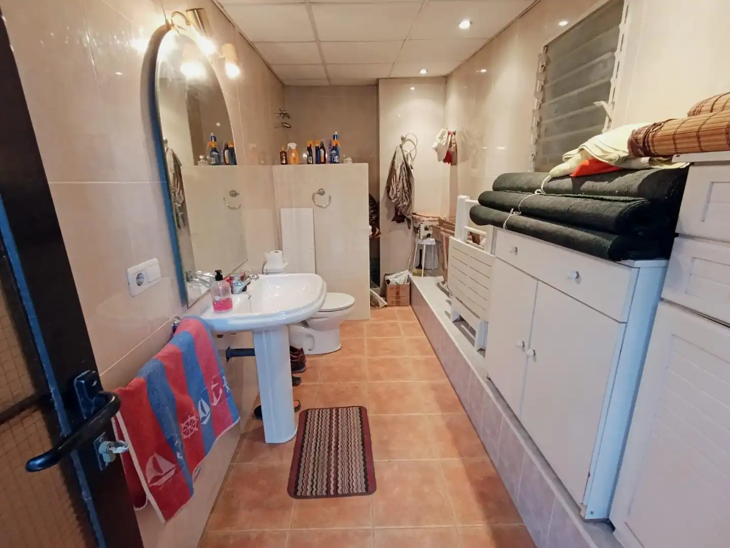 Bany de Casa o xalet en venda en Elche / Elx amb Jardí privat, Terrassa i Traster