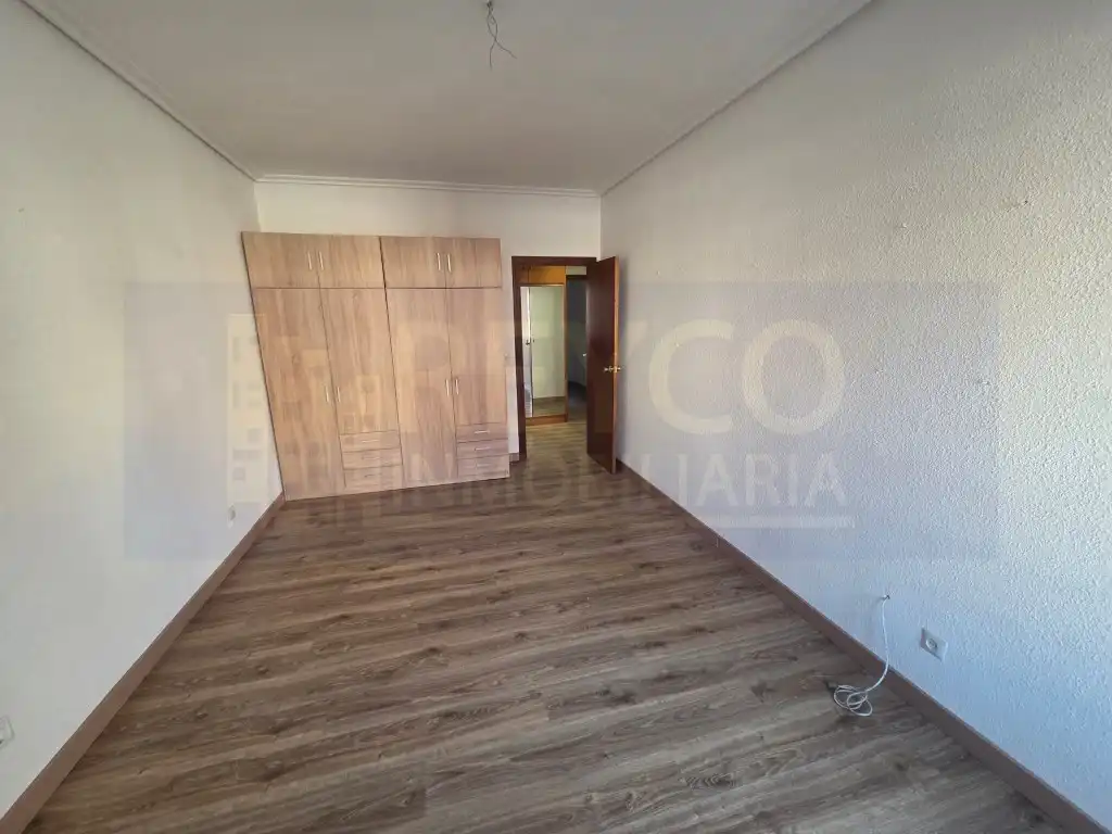 Piso con ascensor en venta en Avenida Perez Galdos, imagen 16