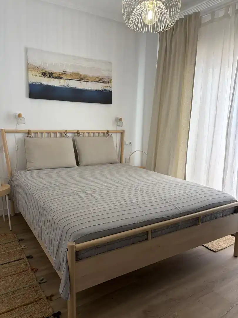 Dormitori de Apartament en venda en Torrevieja amb Aire condicionat i Balcó
