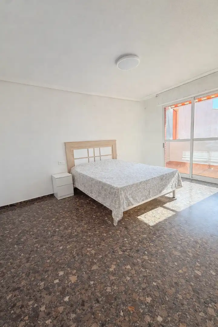 Bedroom of Flat for sale in Murcia  with Air Conditioner, Furnished and Balcony