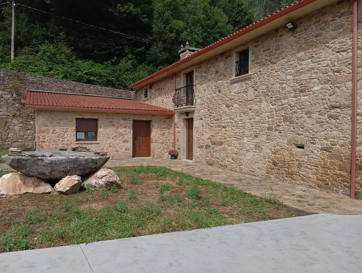 Vista exterior de Casa o chalet en venta en A Laracha   con Amueblado
