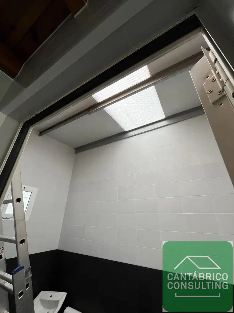 Badezimmer von Fabrikhallen zur Miete in Tapia de Casariego