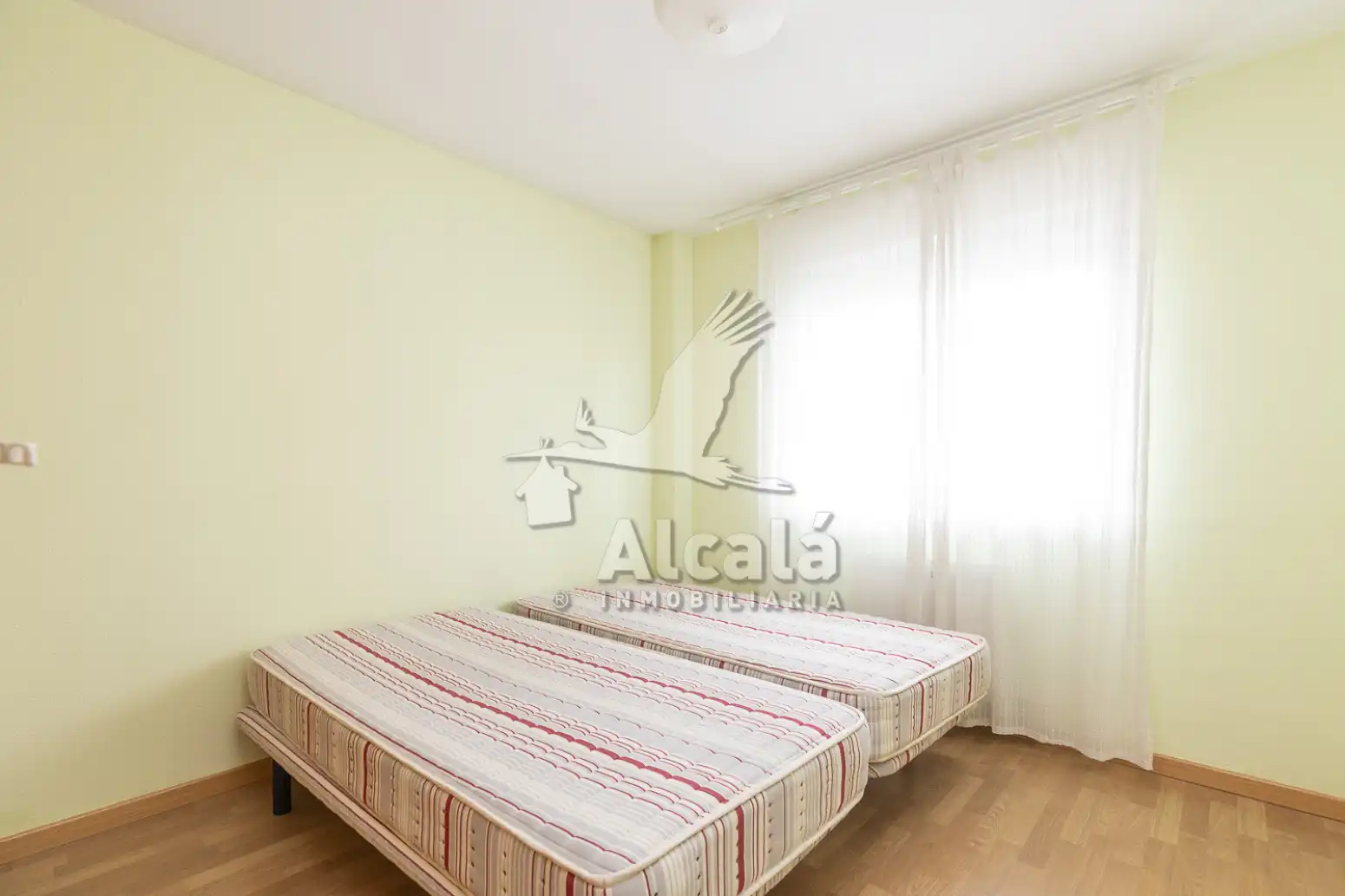 Schlafzimmer von Einfamilien-Reihenhaus zum Verkauf in Alcalá de Henares mit Heizung und Terrasse