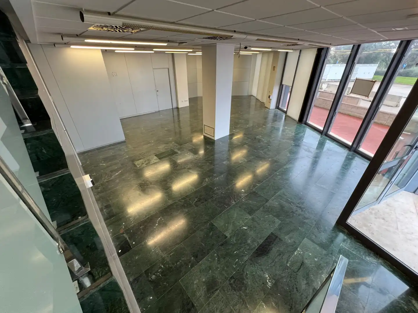 Locale commerciale in affitto a Nord, imagen 3