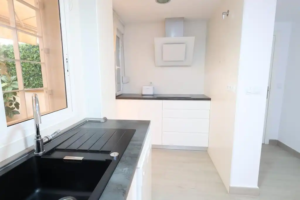 Apartment with pool for sale in Avenida Avenida de las Adelfas, imagen 8