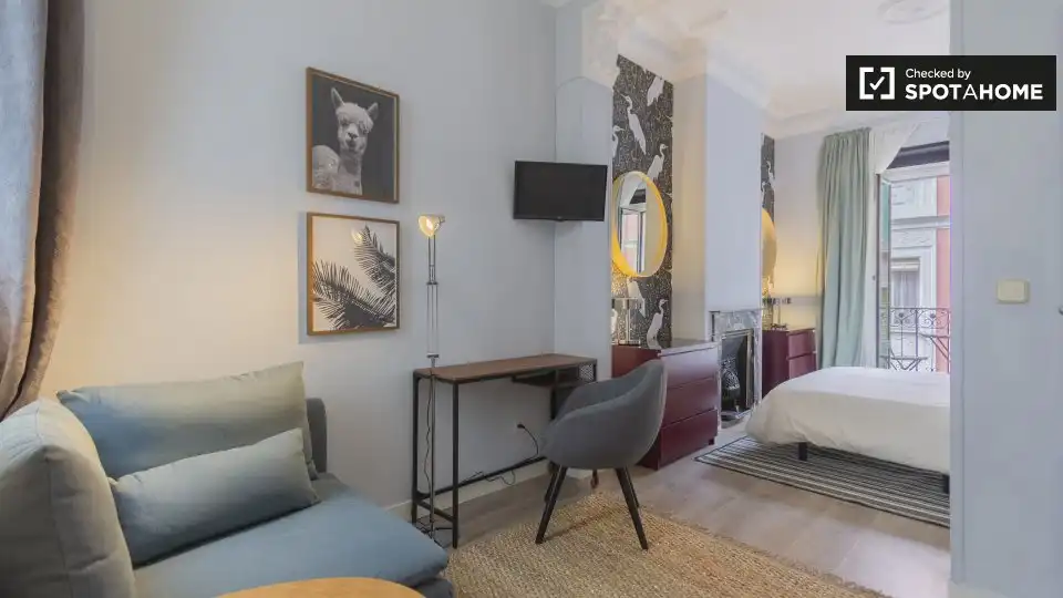 Appartamento con terrazza in affitto a Centro, imagen 6