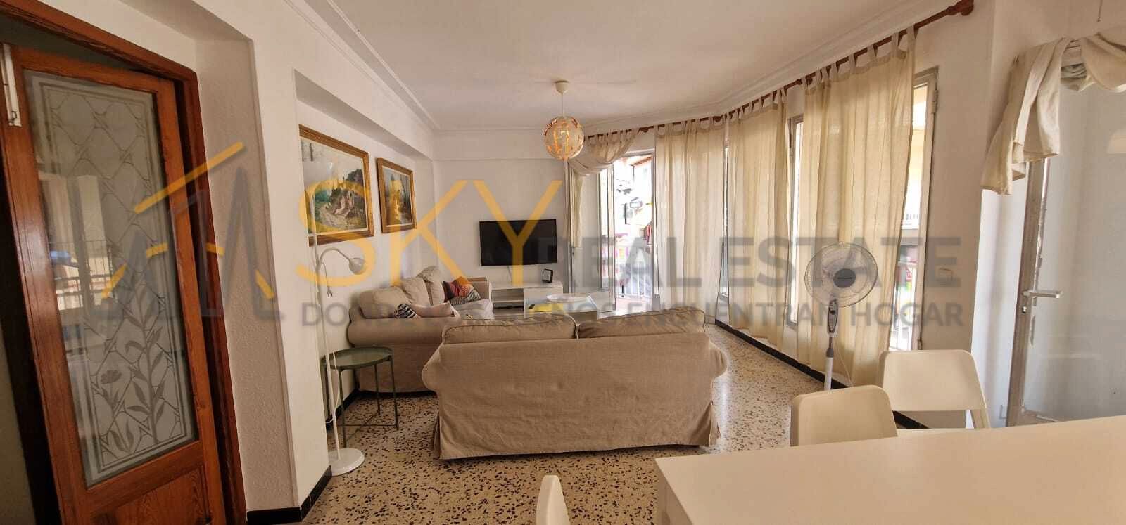 Sala d'estar de Pis en venda en  Palma de Mallorca amb Aire condicionat, Terrassa i Moblat