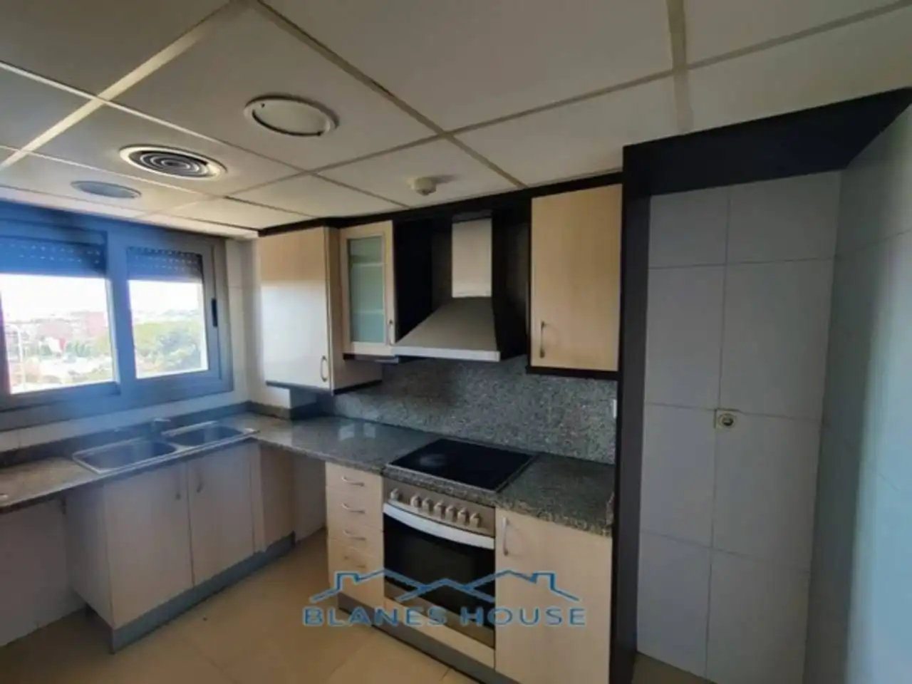 Flat with terrace for sale in Calle MONTBLANC 3, imagen 9