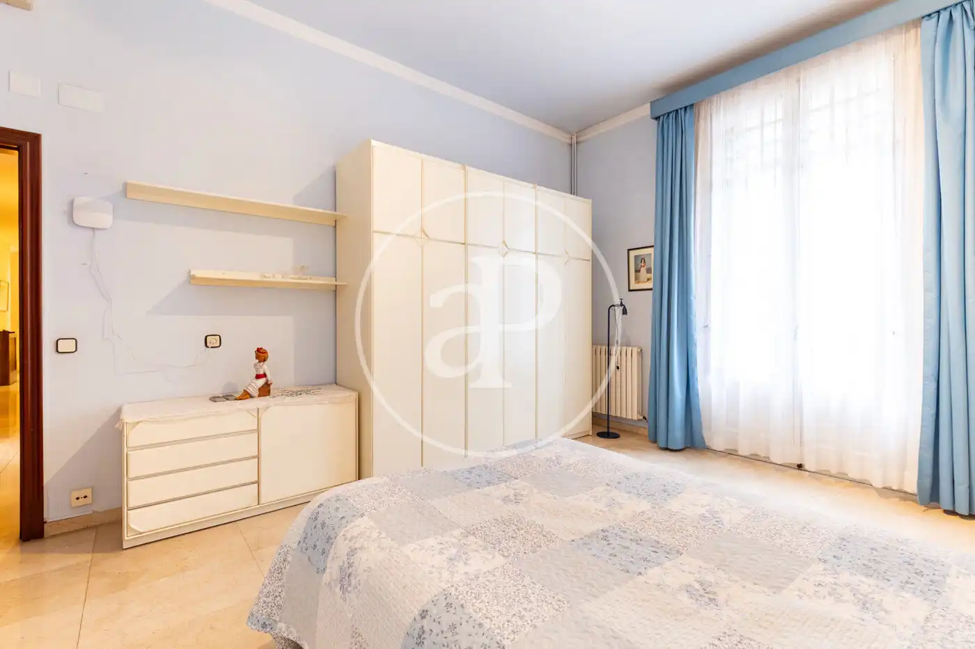 Dormitori de Casa adosada en venda en Sabadell amb Aire condicionat, Calefacció i Jardí privat