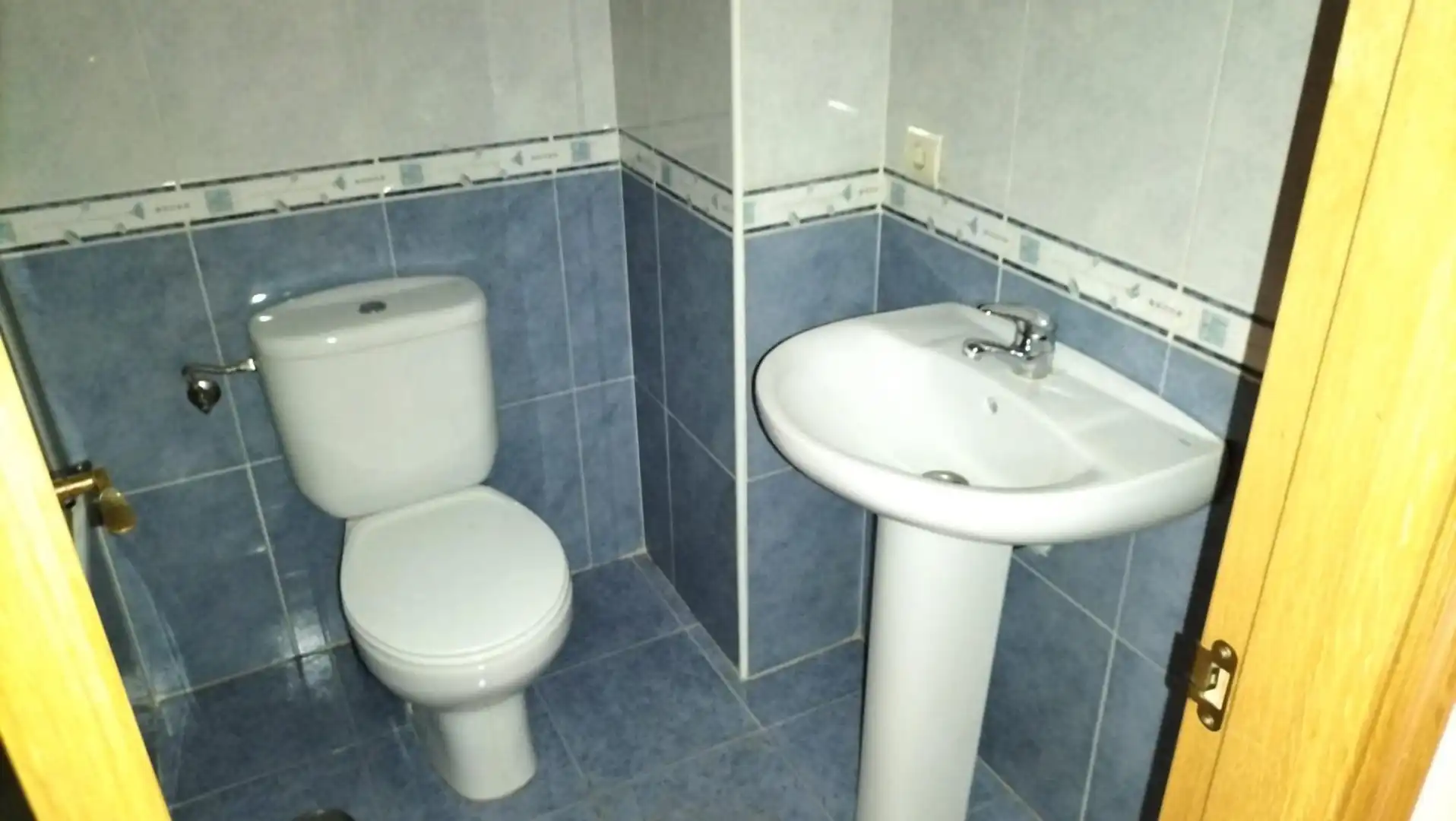 Baño de Piso en venta en Palencia con Calefacción