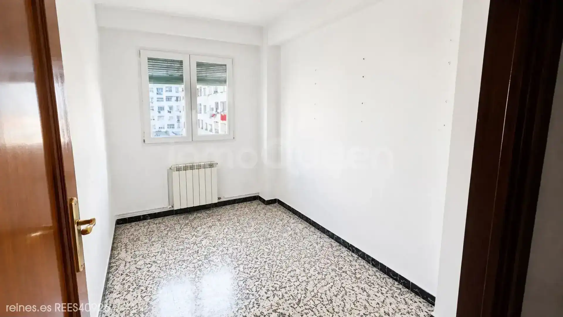 Bedroom of Flat for sale in Zaragoza  with Heating