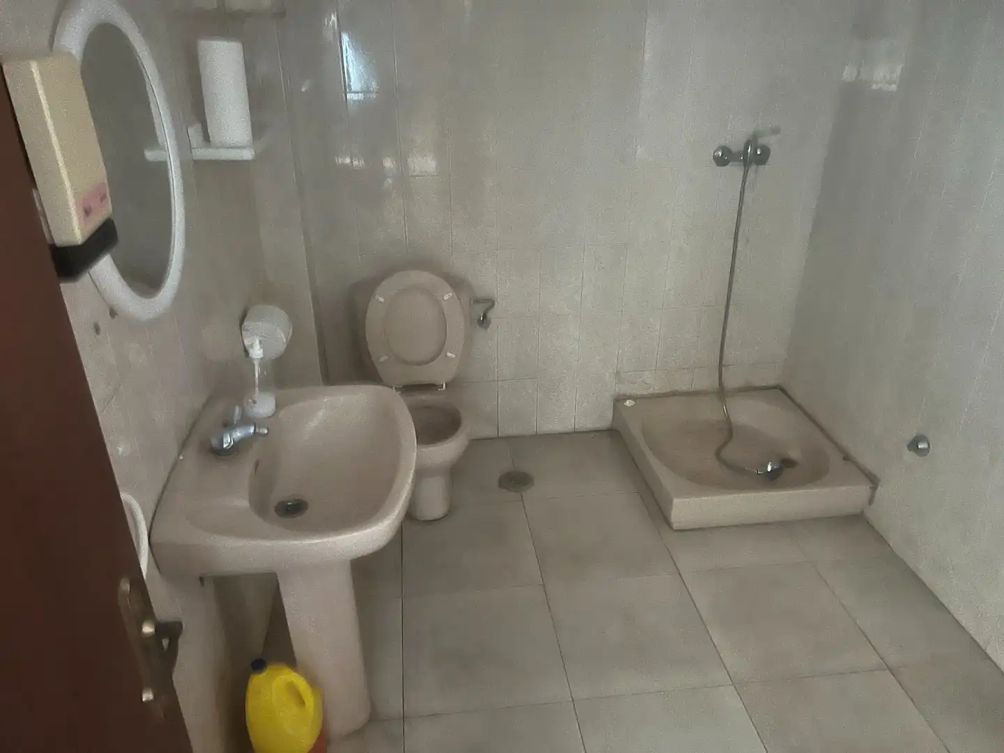 Badezimmer von Fabrikhallen zur Miete in Santiago de Compostela 