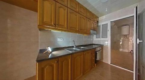 Foto 3 de Piso en venta en Bruc, Fondo, Santa Coloma de Gramenet