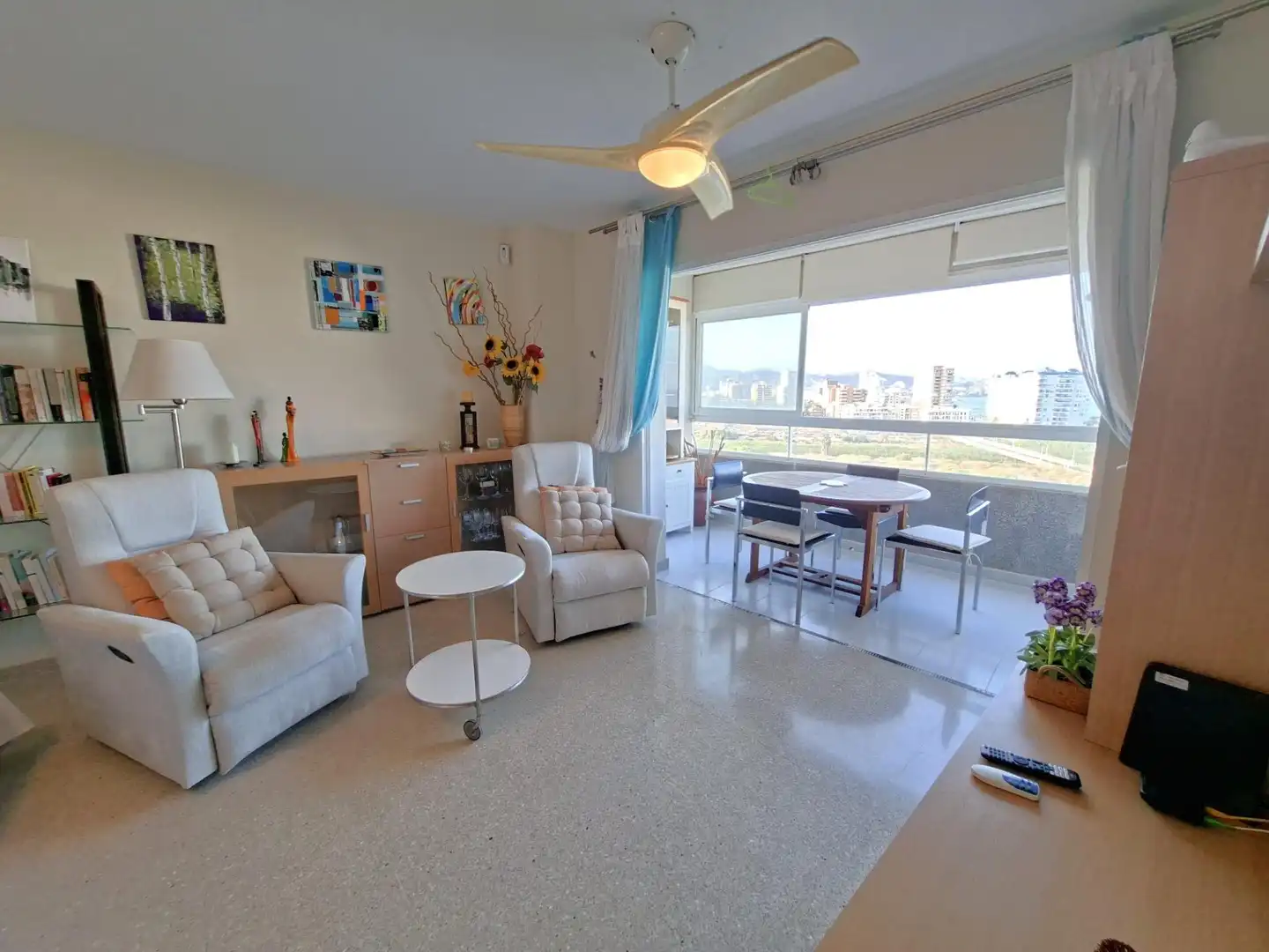 Wohnzimmer von Wohnungen zur Miete in El Campello mit Klimaanlage, Heizung und Möbliert
