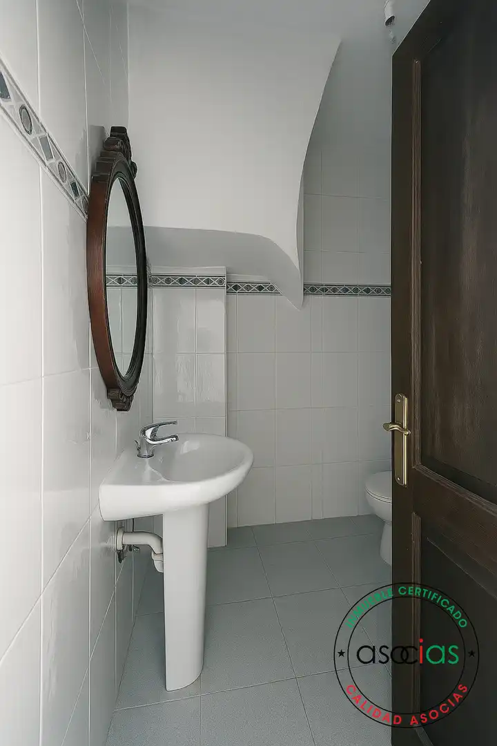 Baño de Local en venta en Teverga con Amueblado
