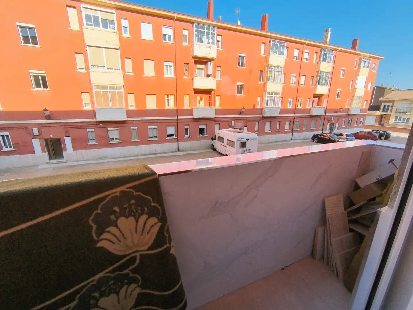Exterior view of Flat for sale in Venta de Baños  with Heating, Terrace and Furnished
