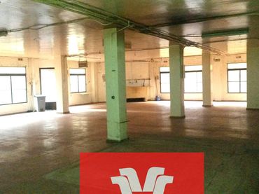 Locale commerciale in vendita a Calle 25 D'ABRL