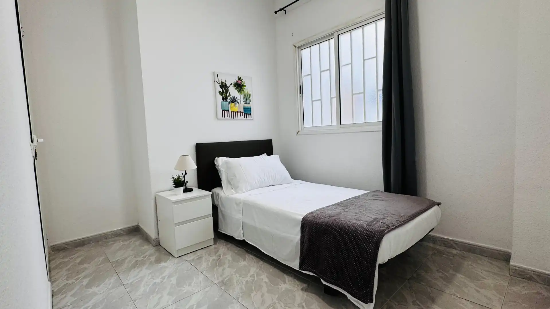 Bedroom of Flat for share in Las Palmas de Gran Canaria  with Furnished, Washing machine and Microwave