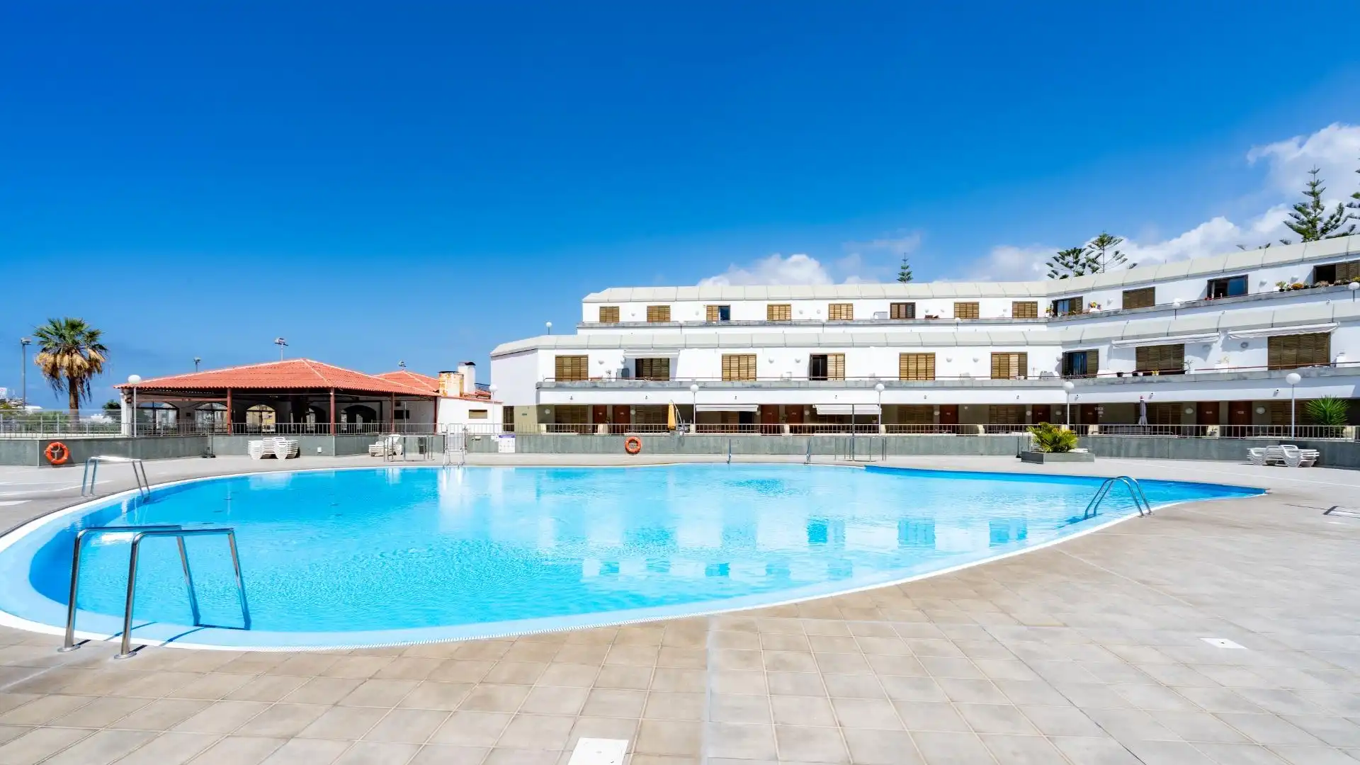 Piscina de Estudi de lloguer en Adeje amb Moblat, Balcó i Piscina comunitària