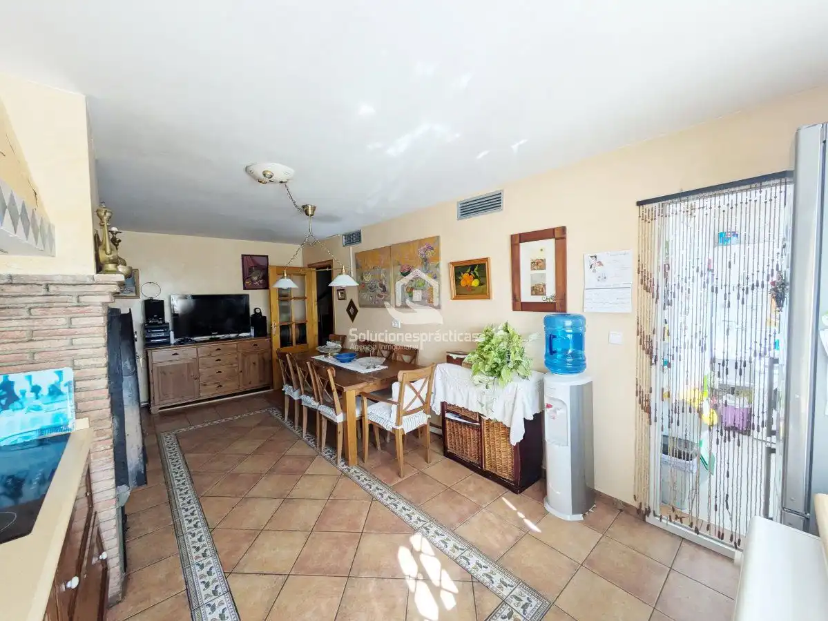 Menjador de Casa o xalet en venda en Jaén amb Aire condicionat, Terrassa i Traster