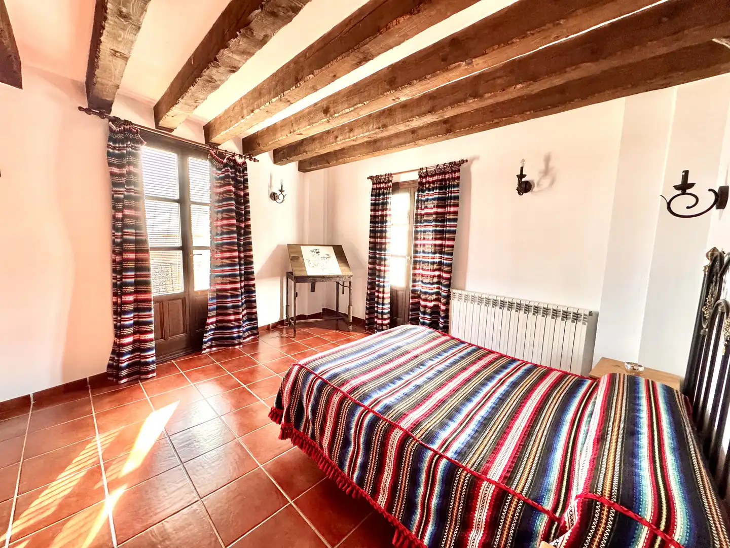 Bedroom of Buildings for sale in Juviles  with Alarm
