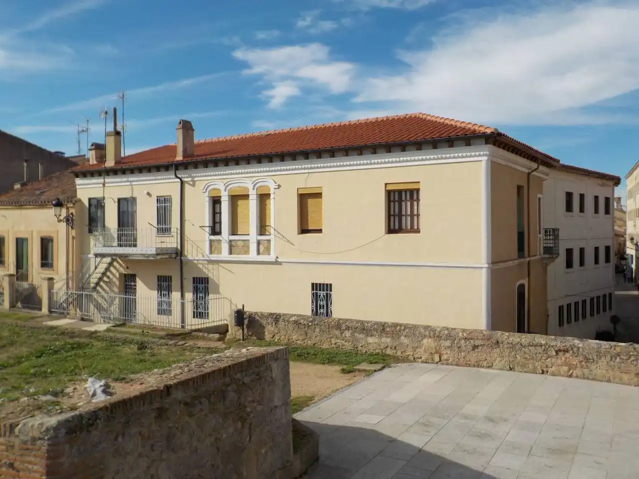 Vista exterior de Edificio en venta en Ciudad Rodrigo