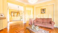 Living room of Flat for sale in  Madrid Capital  with Terrace