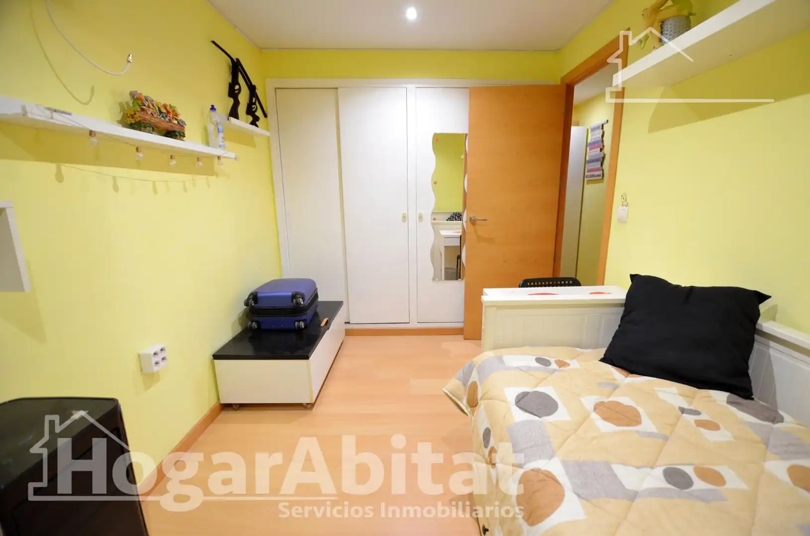 Bedroom of Flat for sale in Alicante / Alacant  with Furnished
