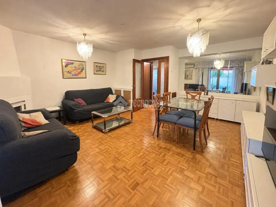 Casa pareada con jardín en venta en Casco Antiguo, imagen 11
