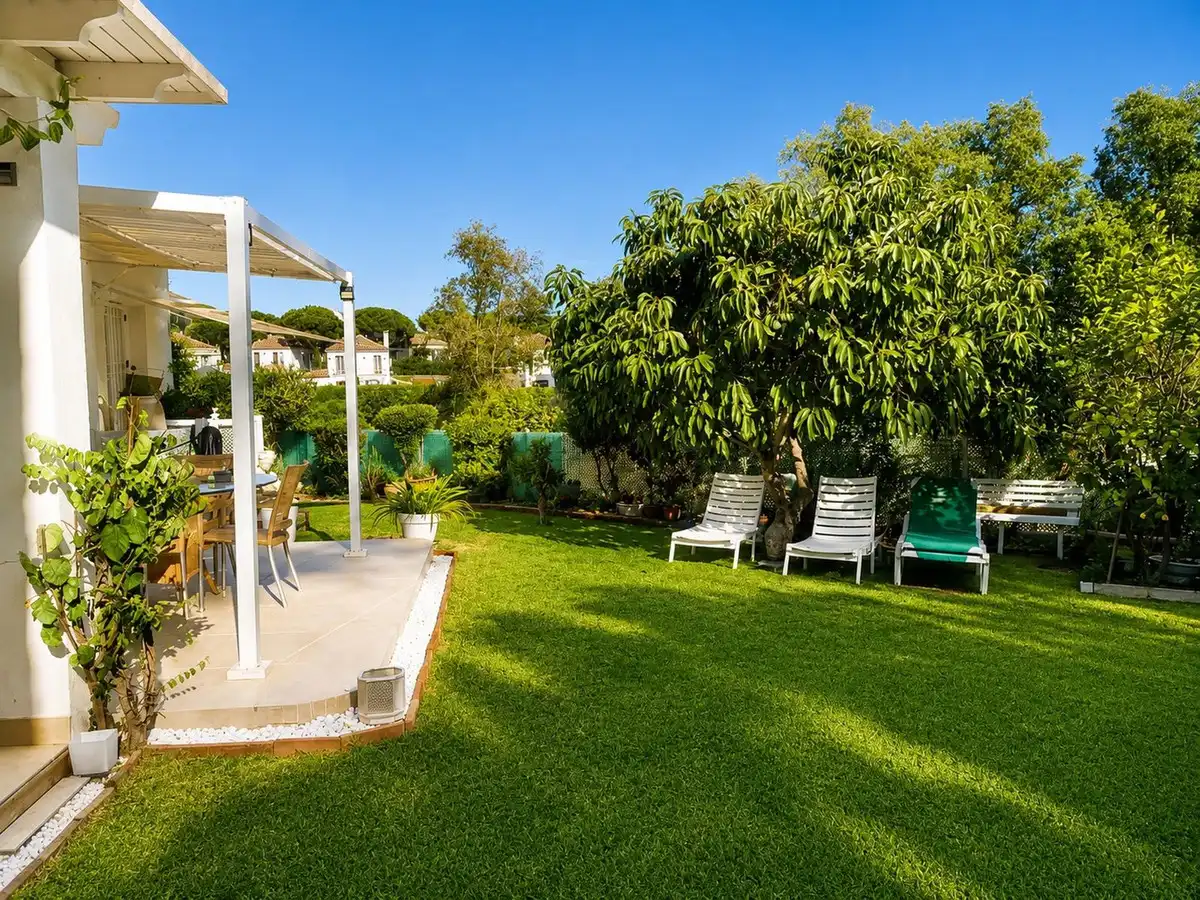 Garden of Detached homes for sale in Estepona  with Air Conditioner