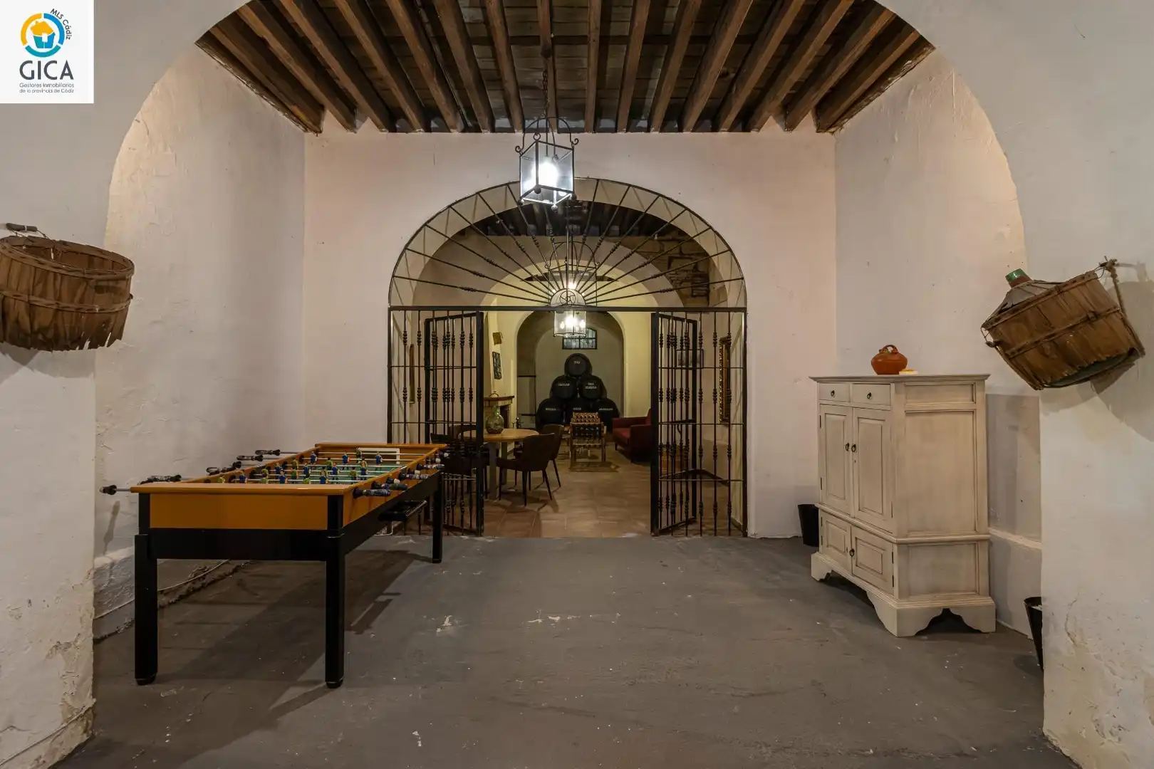 Houses for sale in Jerez de la Frontera  with Air Conditioner, Heating and Storage room