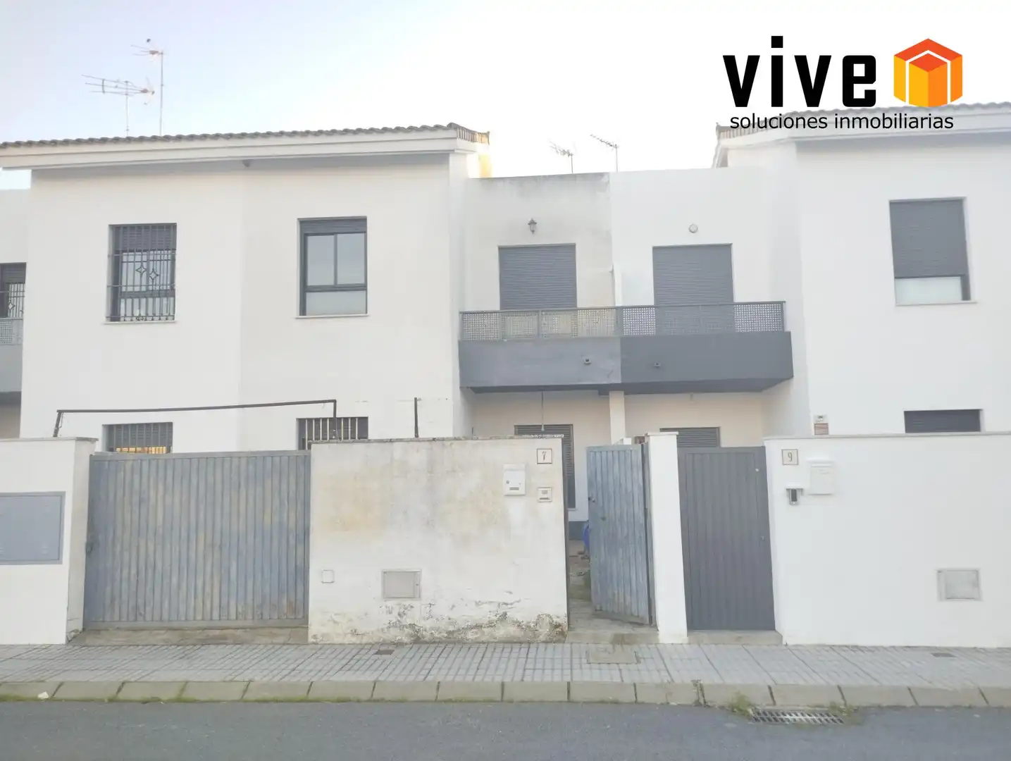 Vista exterior de Casa o chalet en venta en Carrión de los Céspedes con Jardín privado y Balcón