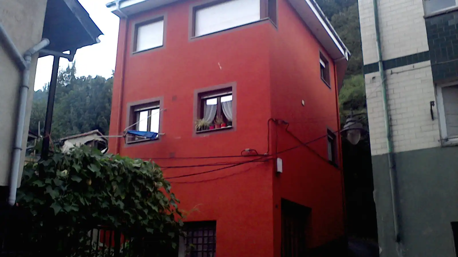 Vista exterior de Pis en venda en Mieres (Asturias)
