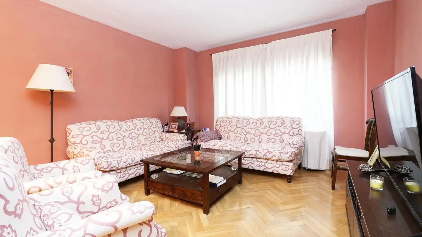 Wohnzimmer von Wohnung zum Verkauf in Madrid mit Heizung, Abstellraum und Gemeinschaftspool