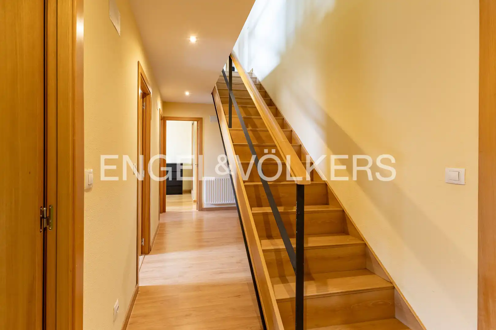 Piso en venta en Madrid con Calefacción, Trastero y Piscina