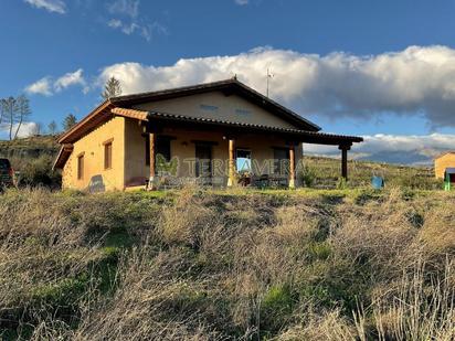 Finca rústica en venda en Villanueva de la Vera amb Jardí privat i Balcó