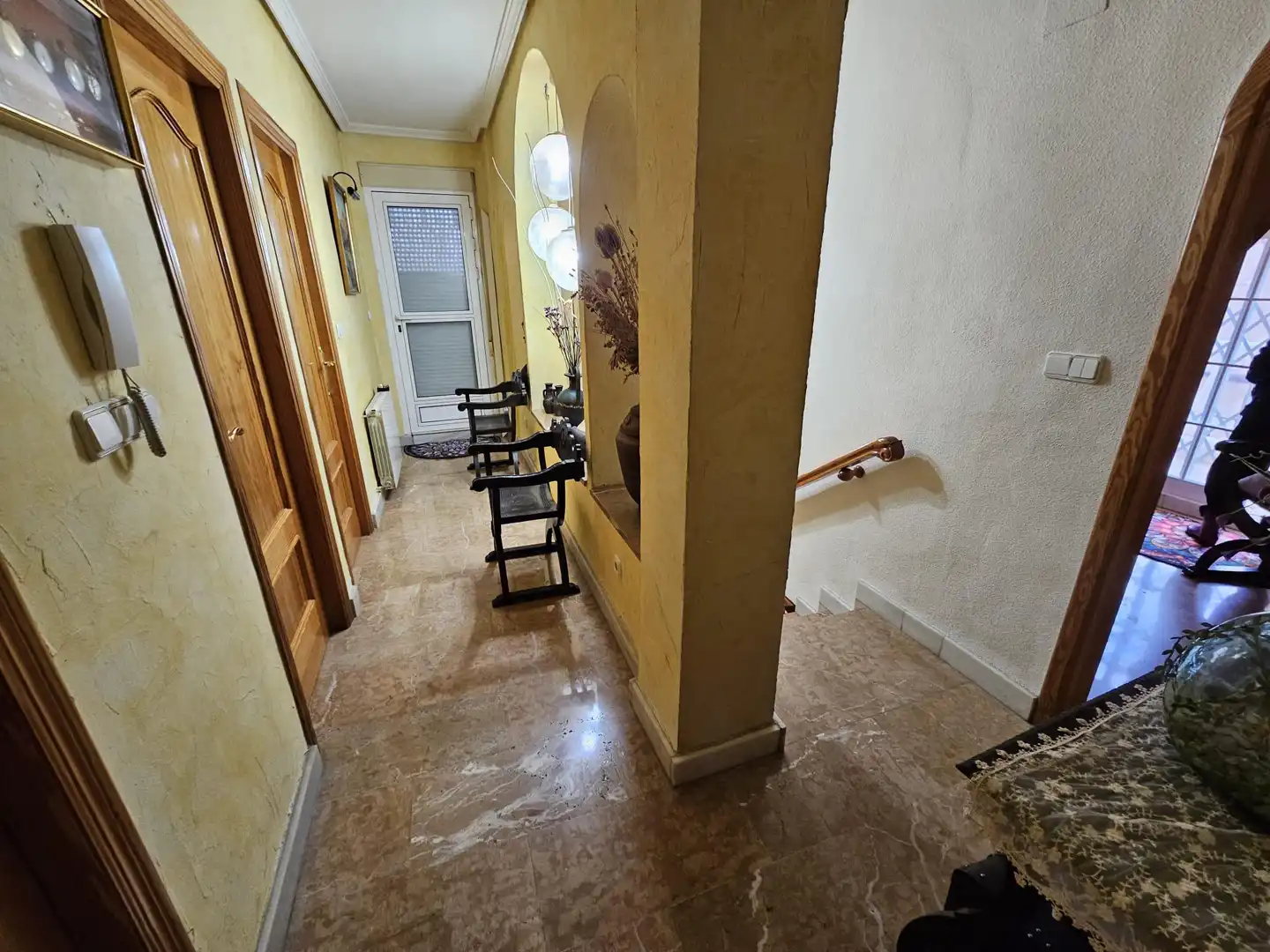 Casa adosada en venta en El Pinós / Pinoso