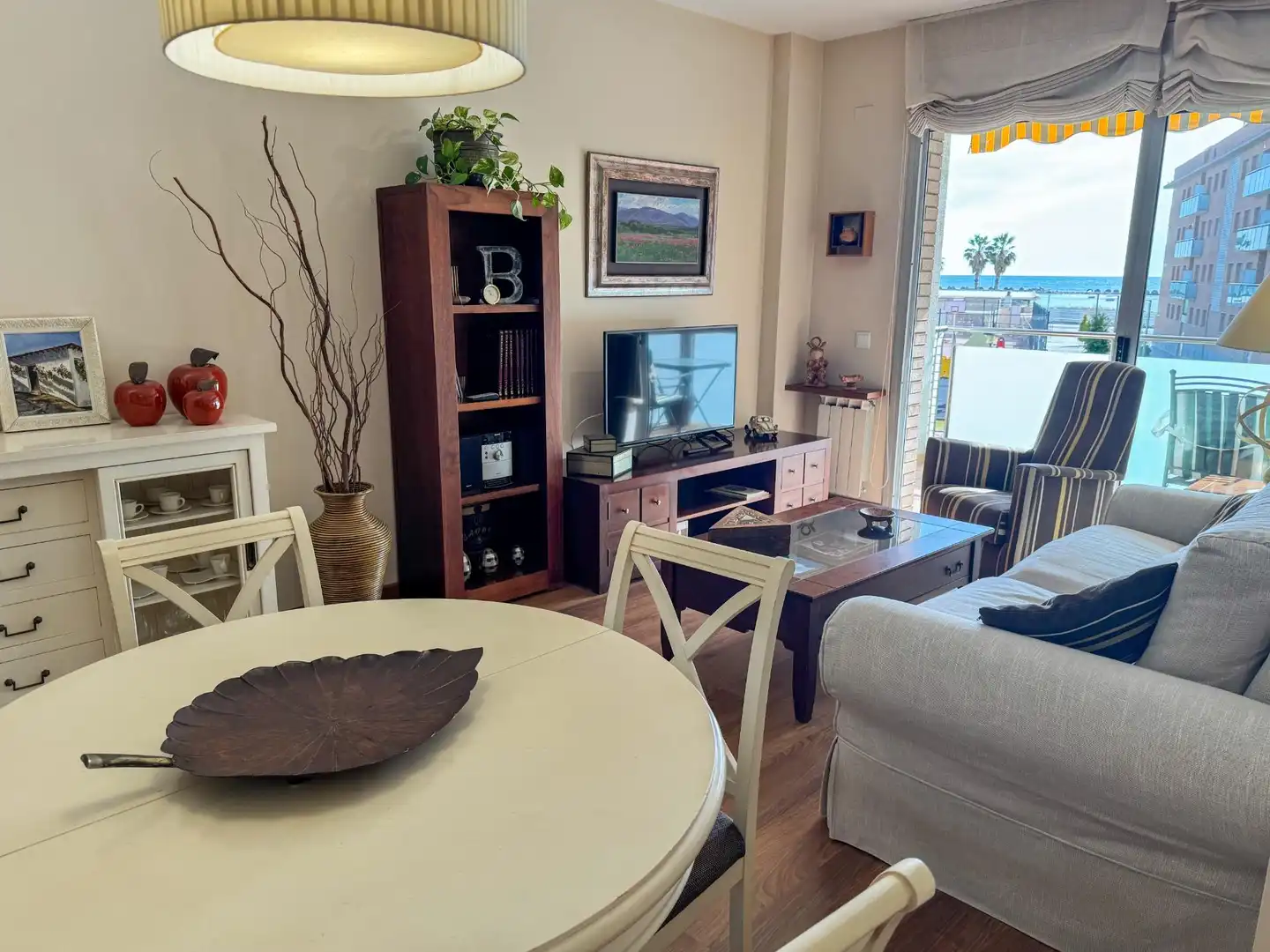 Sala de estar de Piso en venta en Cubelles con Aire acondicionado, Calefacción y Parquet