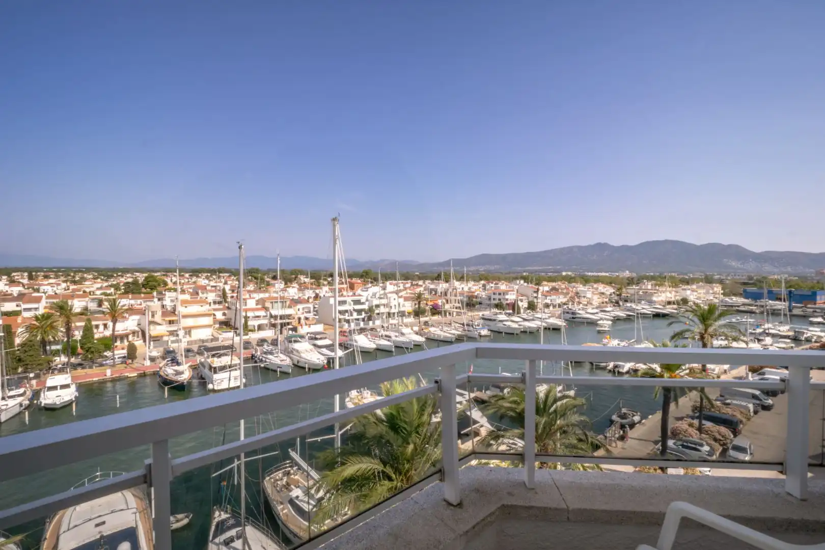Terraza de Piso en venta en Empuriabrava con Piscina