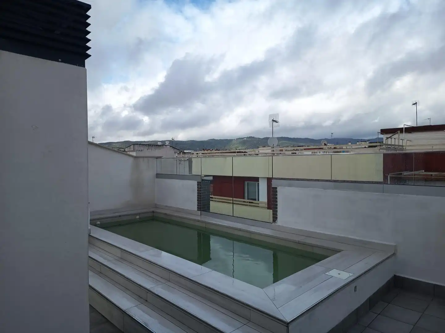 Piscina de Pis en venda en Córdoba amb Aire condicionat i Piscina comunitària