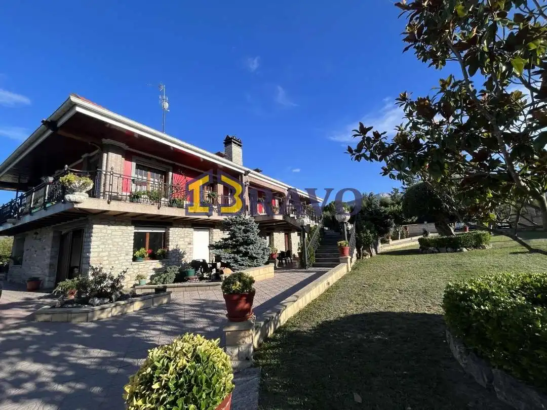 Vista exterior de Casa o chalet en venta en Valle de Mena con Calefacción, Jardín privado y Terraza