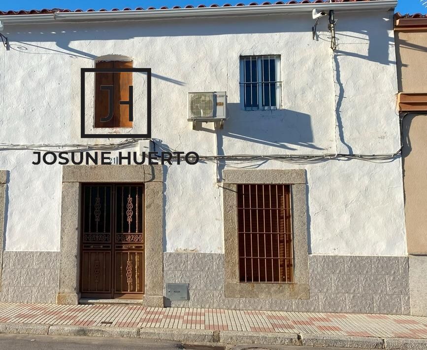 Vista exterior de Finca rústica en venda en Esparragosa de la Serena amb Aire condicionat i Calefacció