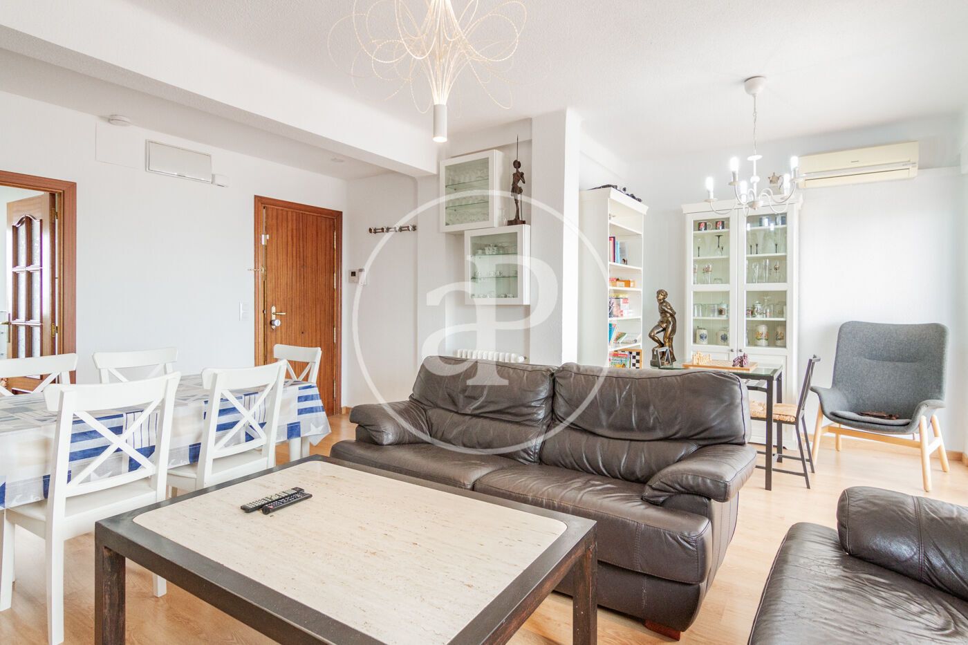 Living room of Flat to rent in  Madrid Capital  with Air Conditioner, Heating and Terrace