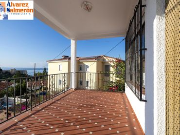 Villa con balcone in vendita a Velilla - Velilla Taramay