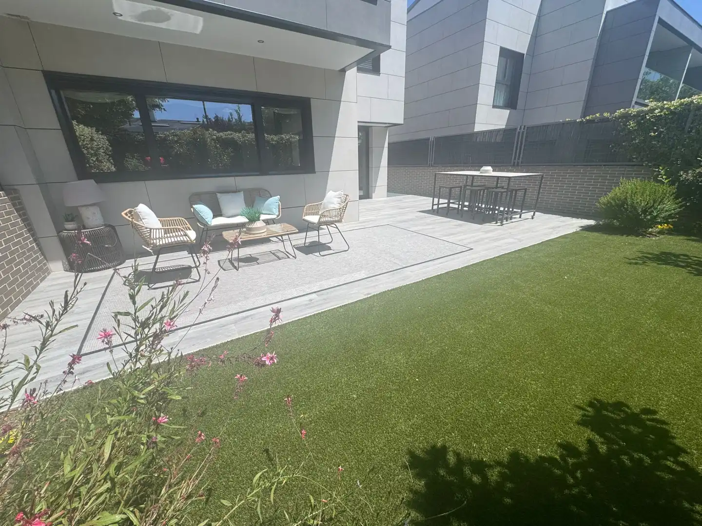 Terrassa de Casa adosada en venda en Boadilla del Monte amb Calefacció, Jardí privat i Terrassa